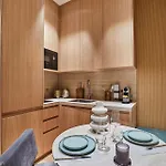 Sublim 1bdr Ac Arc De Triomphe Champs Elysees By Prestige