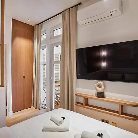 Sublim 1bdr Ac Arc De Triomphe Champs Elysees By Prestige Paris