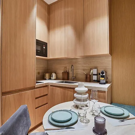 Sublim 1bdr Ac Arc De Triomphe Champs Elysees By Prestige