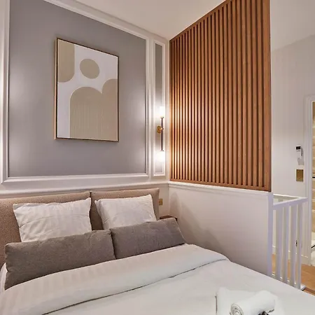 Sublim 1bdr Ac Arc De Triomphe Champs Elysees By Prestige