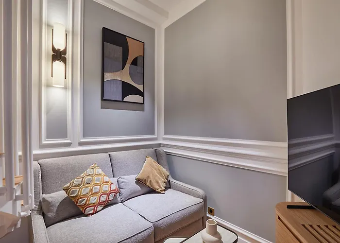 Daire Sublim 1bdr Ac Arc De Triomphe Champs Elysees By Prestige *