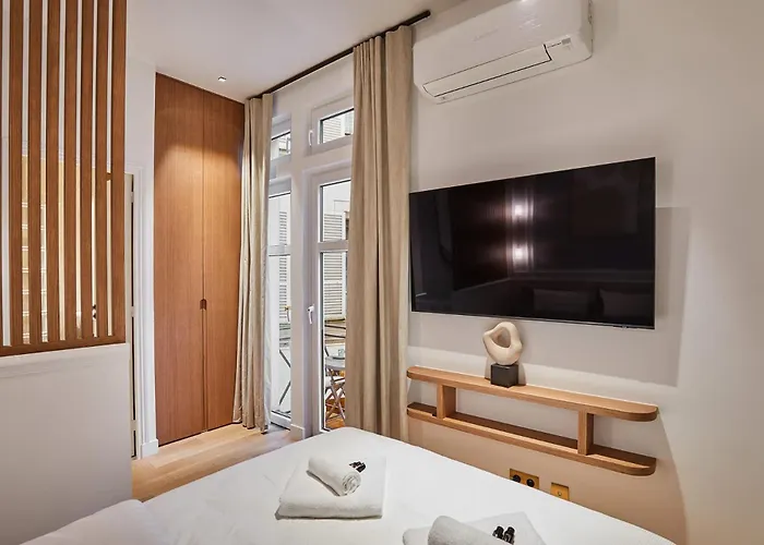 Sublim 1bdr Ac Arc De Triomphe Champs Elysees By Prestige Paris