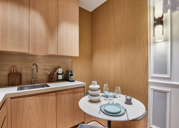 Daire Sublim 1bdr Ac Arc De Triomphe Champs Elysees By Prestige